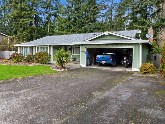 2nd image of 2818 NE Fernwood Ct