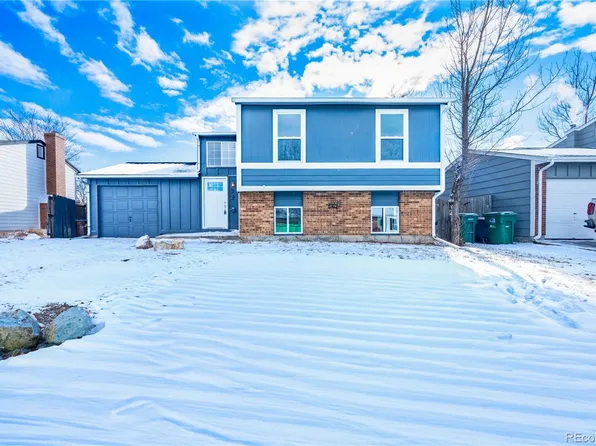 924 Madison Way, Bennett, CO 80102