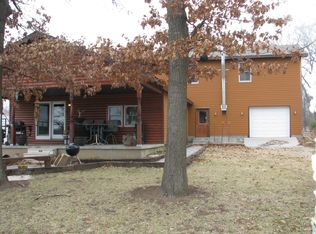 90 W Lake Rd, Farlington, KS 66734