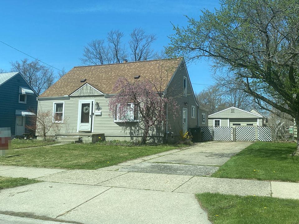 2nd image of 22643 Ridgeway St