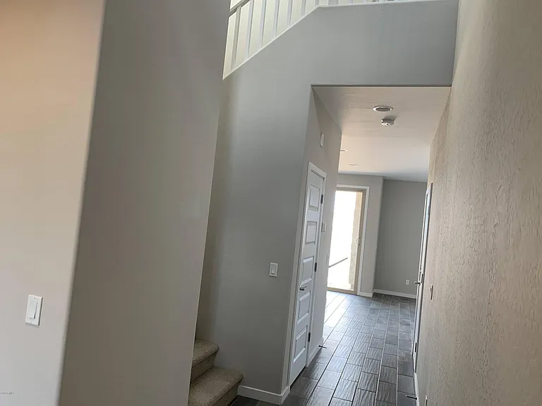715 N Sparrow Dr — Photo 13