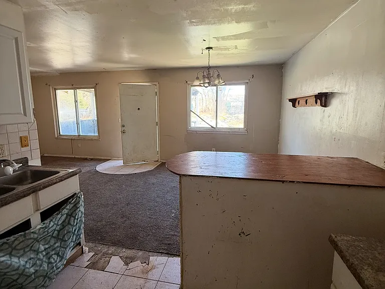 2601 Torrance St — Photo 9