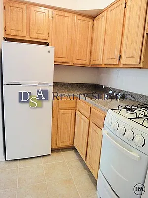 Rented by DSA Realty | media 25