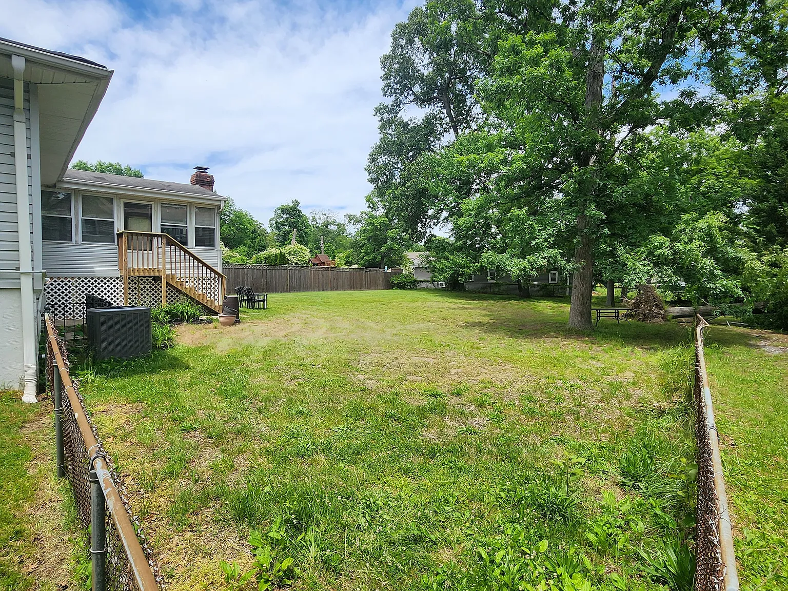 3 bed, 1900 sqft, $3,499 — Photo 2