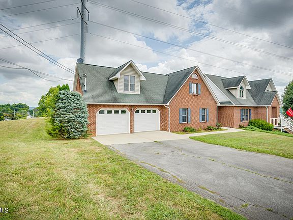 3rd image of 115 Dove Dr #1