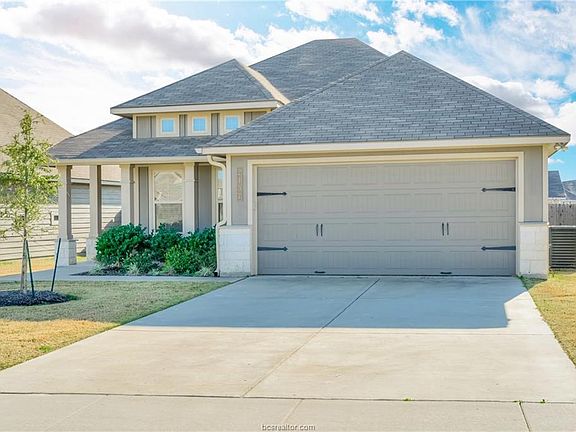 2nd image of 2137 Dumfries Dr