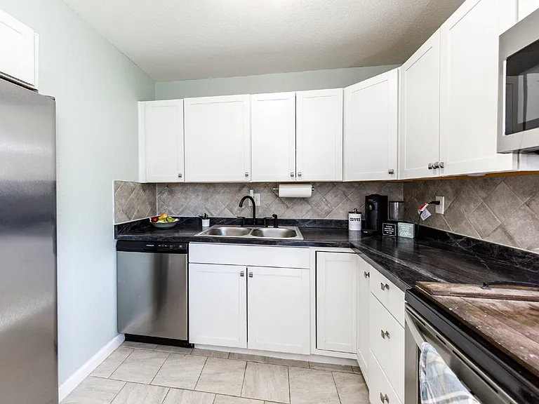 1703 Harrow Rd — Photo 17
