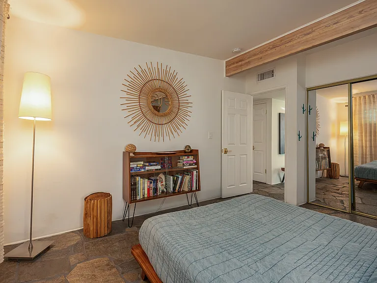 2070 N Whitewater Club Dr — Photo 28