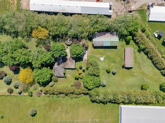 5th image of 20928 Victoria Rd