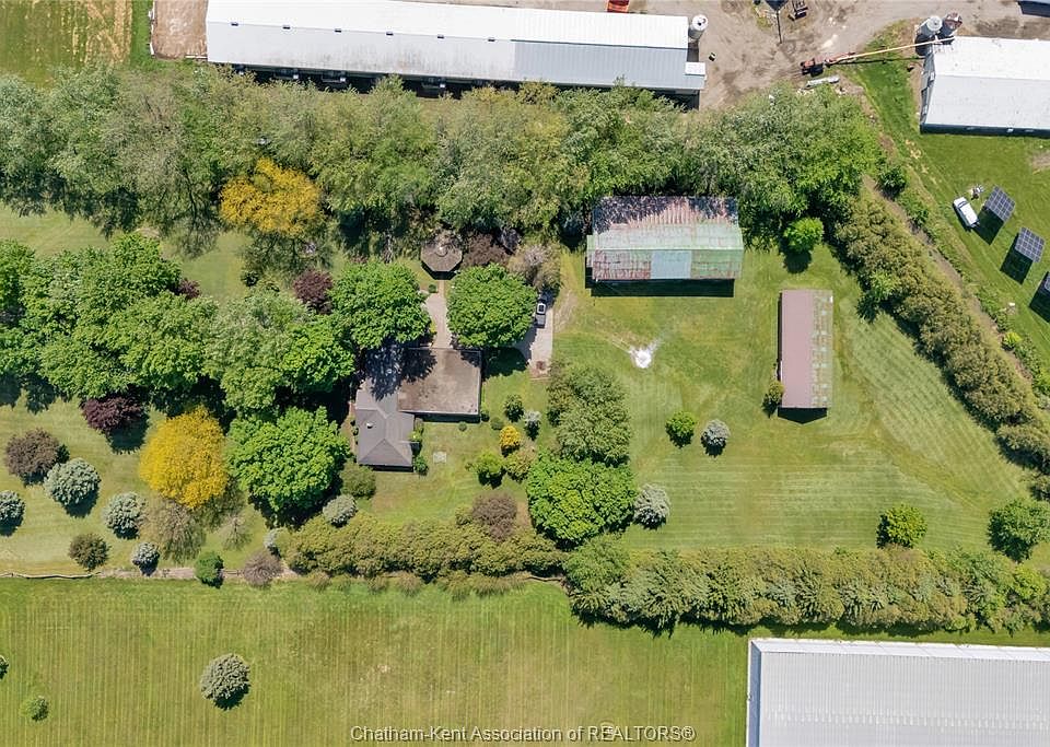 1st image of 20928 Victoria Rd