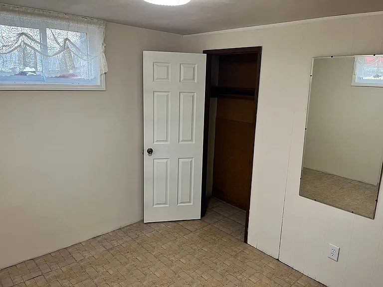 6070 Brooklyn Rd — Photo 5