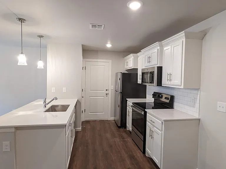 248 Spirit Dr — Photo 12
