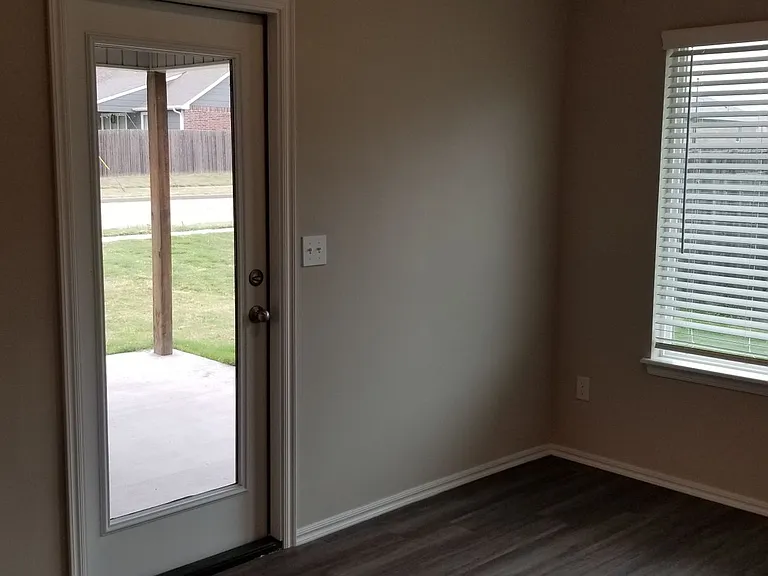 3102 Debbie Ln — Photo 18