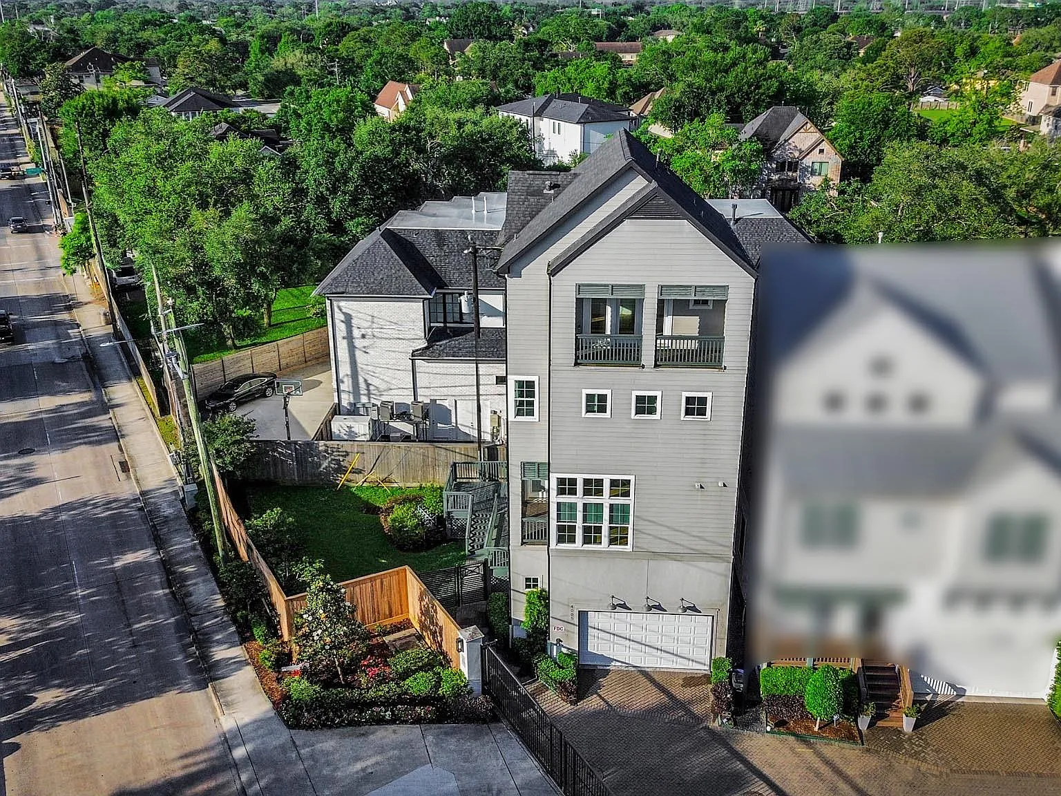 3 bed, 3.5 bath, 2927 sqft, $4,200 — Photo 3