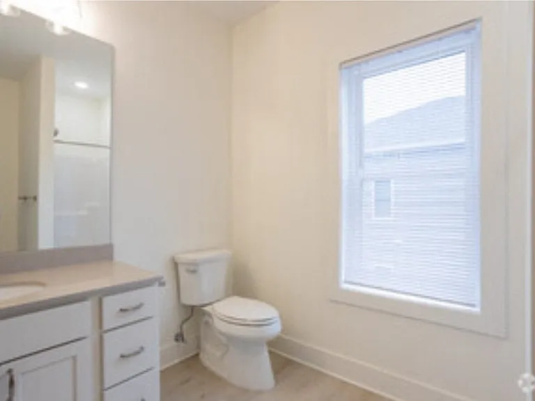 Zephyr Place — Photo 17