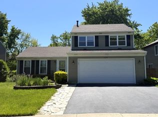 129 Rumsey Pl, Westmont, IL 60559