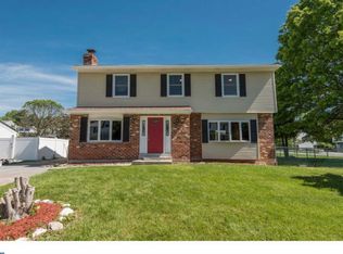 200 Emily Ln, Upper Chichester, PA 19061