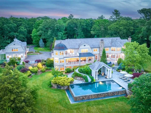 1 Old Farm Rd, Berkley, MA 02779