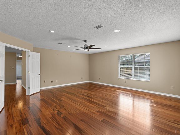 3rd image of 265 Washington Ave