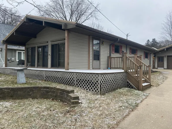 103 Hyslop St, Roscommon, MI 48653