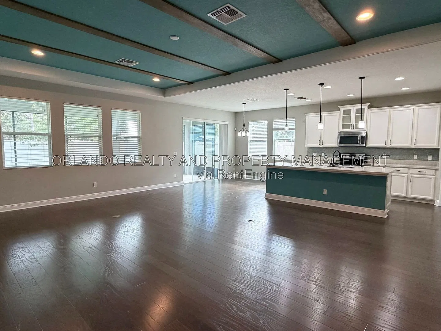 4 bed, 4.0 bath, 3545 sqft, $2,799 — Photo 2