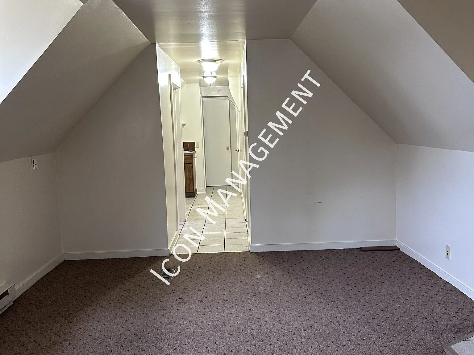 Top floor 2 bedroom — Photo 3