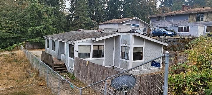 View from Tracy Ave.