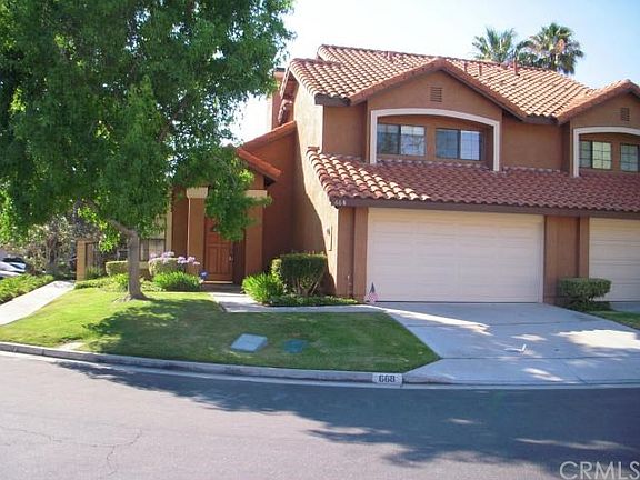 3rd image of 668 S Iron Horse Ln
