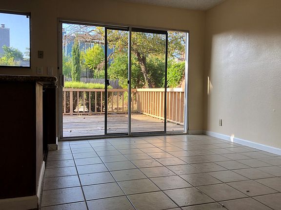 5th image of 471 Basalt Dr