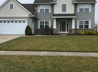 2390 Kinnrow Ave NW, Grand Rapids, MI 49534