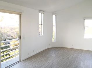 8600 Burton Way APT 401, Los Angeles, CA 90048