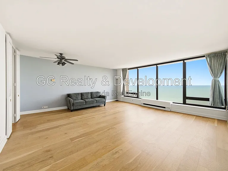 5445 N Sheridan Rd #2810 — Photo 2