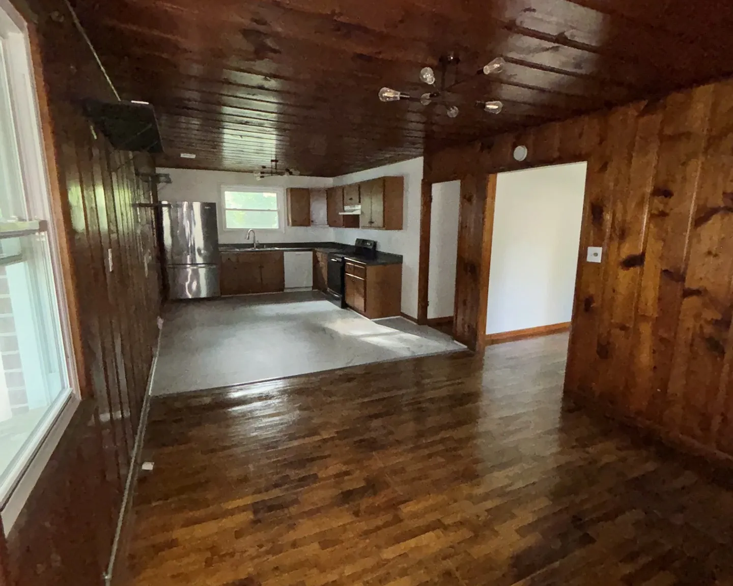 3 bed, 1271 sqft, $1,400 — Photo 4
