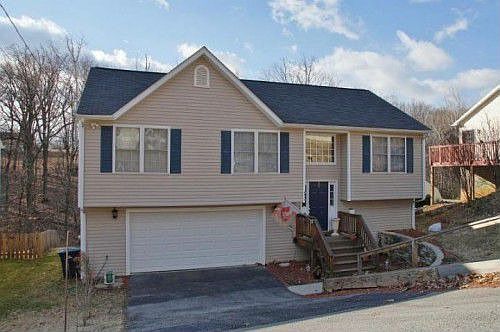 1st image of 4824 Autumn Ln NW