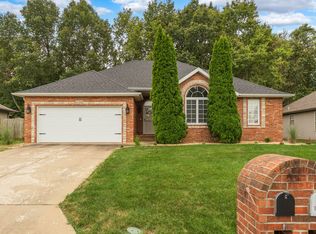 1666 W Evans St, Springfield, MO 65810