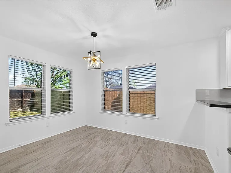 15807 Sonoma Park Dr — Photo 19