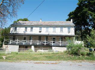 6241 Hickory Rd, Slatington, PA 18080