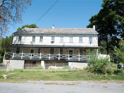 6241 Hickory Rd, Slatington, PA, 18080