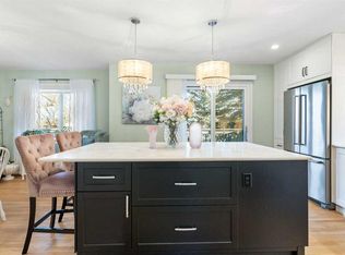 118 Strathcona Rd W #34, Calgary, AB T3H1P3