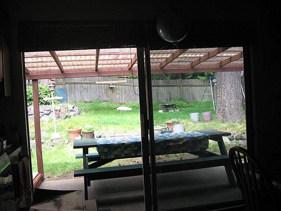 Dining Rm View - Bk Yd