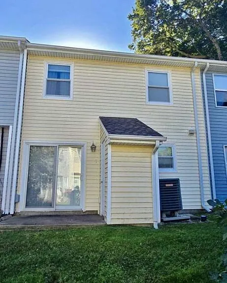 308 Fox Run — Photo 2
