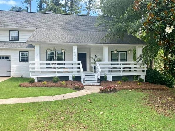 2382 Battle Forest Dr SW