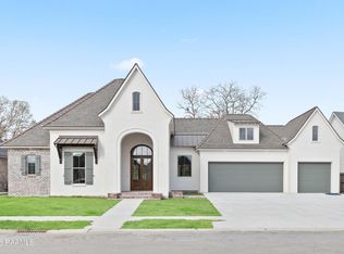 105 Reservoir Rd, Broussard, LA 70518