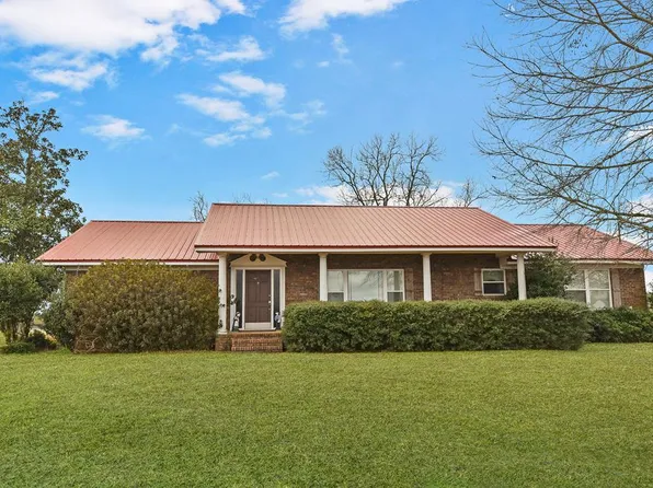 1112 W Smithville Rd, Dothan, AL 36301