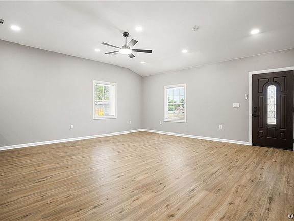 5th image of 3117 Dragons Ln