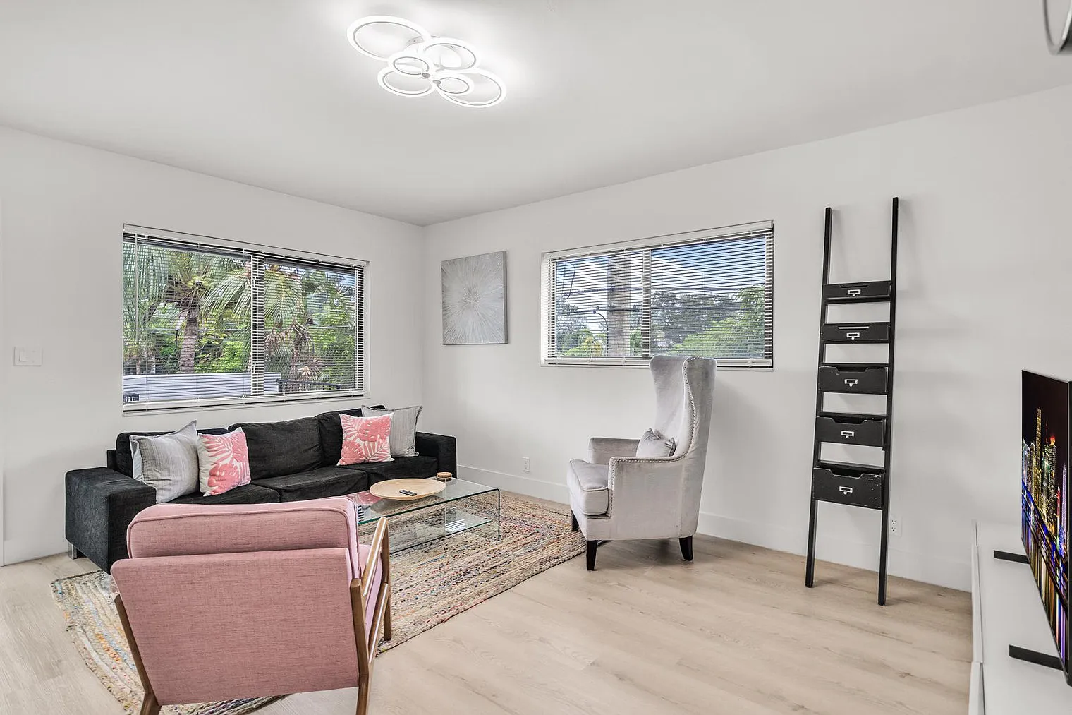 2 bed, 1.0 bath, $2,796 — Photo 3