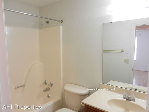 4th image of 3448 Wildewood Dr