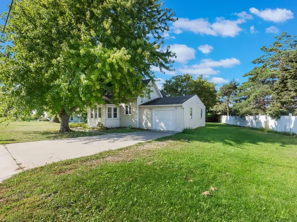 523 Oak Ave N, Maple Lake, MN 55358