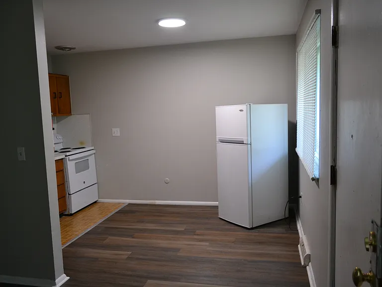 2717 Glendale Ave #3 — Photo 6