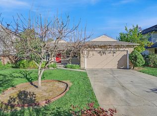 16478 Hilow Rd, Los Gatos, CA 95032